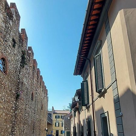 Castle Rooms Prato  Bagian luar foto