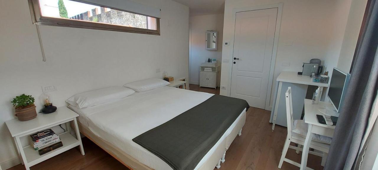 Castle Rooms Prato  Bagian luar foto